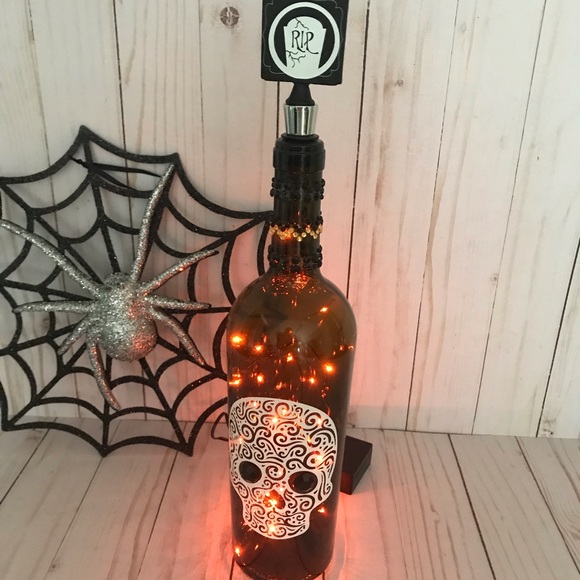 Halloween Decor. Lighted bottle. Hand Made NWT - Picture 4 of 8